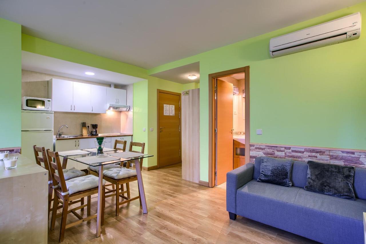 Apartamentos Barajas Madrid Exterior foto