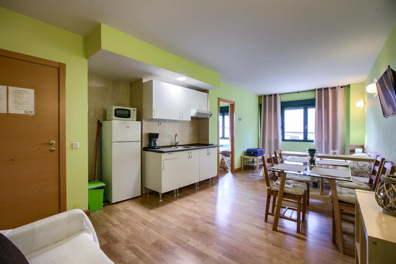 Apartamentos Barajas Madrid Exterior foto