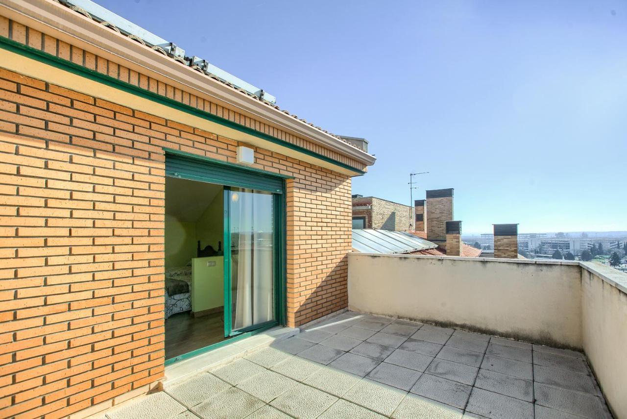 Apartamentos Barajas Madrid Exterior foto