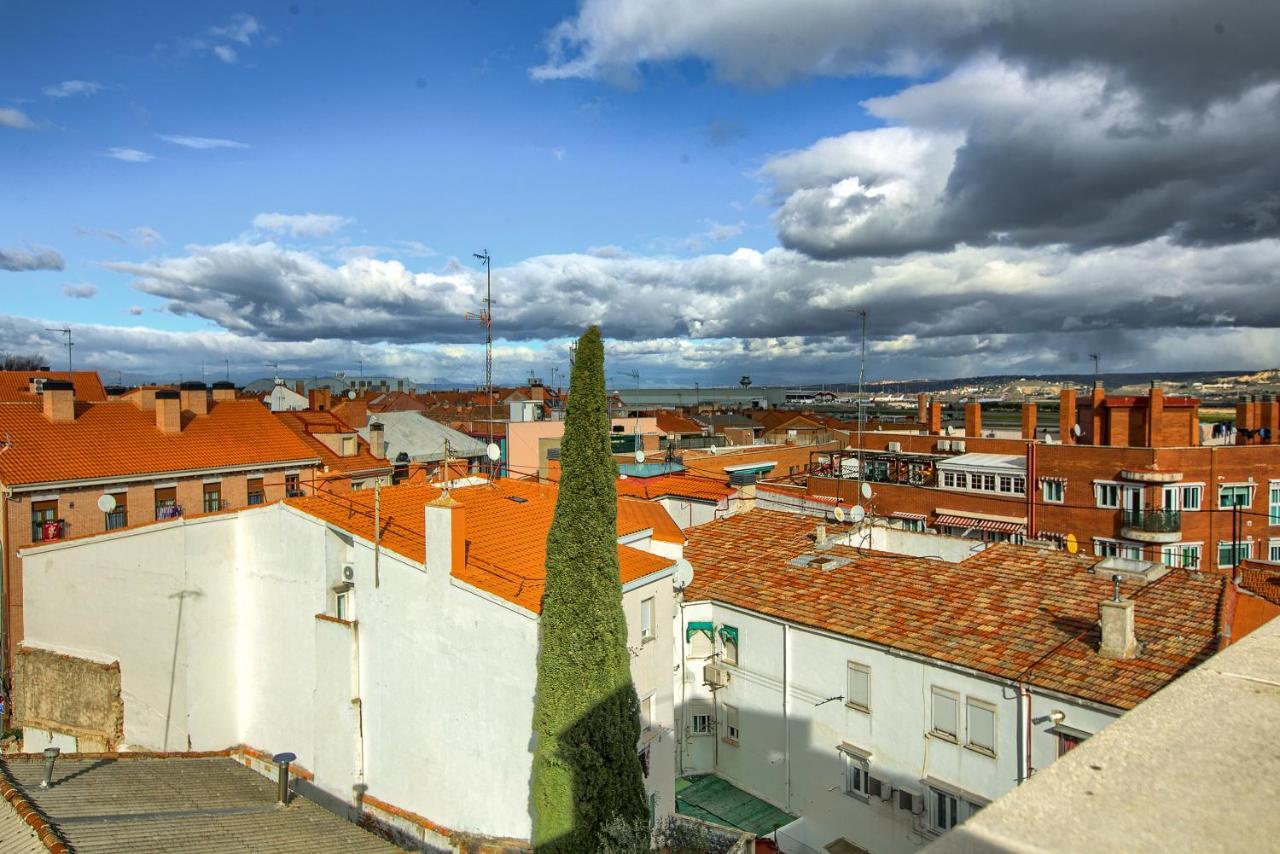 Apartamentos Barajas Madrid Exterior foto